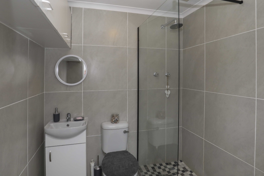 2 Bedroom Property for Sale in Plumstead Western Cape